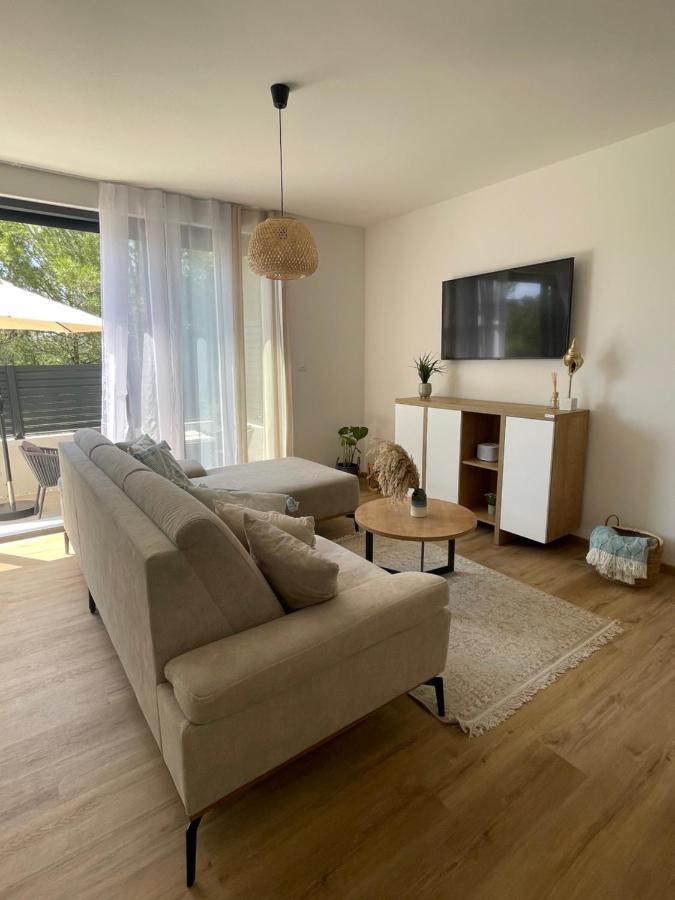 Boho Beach House Srima Bagian luar foto