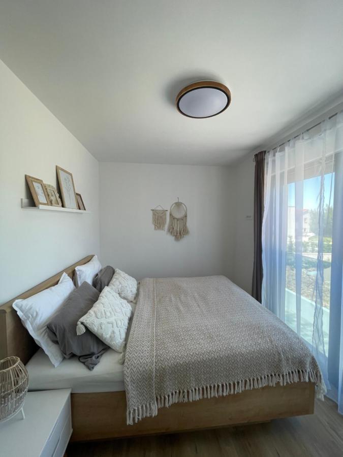 Boho Beach House Srima Bagian luar foto